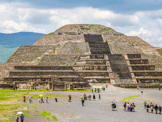From Mexico City: Teotihuacán Pyramids & Pre-Hispanic Cave Small-Group Tour with Transfers — gallery 2