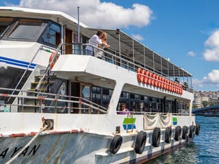 Bosphorus Sightseeing Cruise with Optional Audio Guide — gallery 2