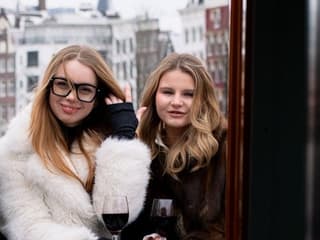 Amsterdam: Guided Saloon Boat Cruise + Cocktail & Waffle — gallery 2