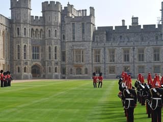 Windsor Castle: Half Day Trip from Earl's Court London — gallery 1