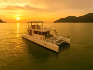 Creuer al capvespre per Langkawi amb sopar bufet i begudes il·limitades, Langkawi