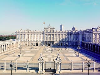 Madrid Highlights Tour & Royal Palace: Skip The Line + Guided Tour — gallery 3