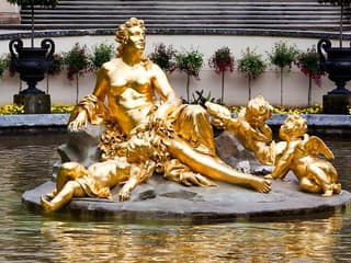 From Munich: Full-Day Guided Tour of Neuschwanstein & Linderhof Palace Grounds — gallery 3