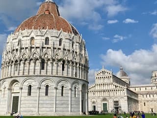 ทัศนศึกษาเที่ยวชายฝั่งไปยังเมืองปิซาจากลา สเปเซีย, La Spezia