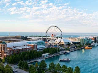 Navy Pier Centennial Wheel: VIP Gondola — gallery 2