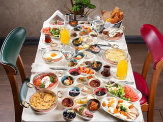 Istanbul: Bosphorus Lunch Cruise with Guide & Drinks — gallery 3