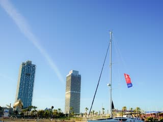 Barcelona Half-Day Tour: E-Bike, Vineyard Tour, Wine Tasting & Sailing — gallery 1