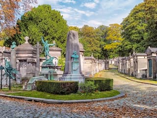 Guided Tour of Père Lachaise Cemetery’s Famous Graves — gallery 1