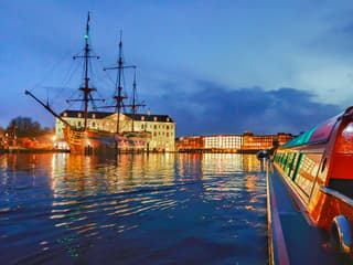 Amsterdam: 90-Min Adult-Only Evening Canal Cruise with Wine and Cheese tickets, Amsterdam, photo 3