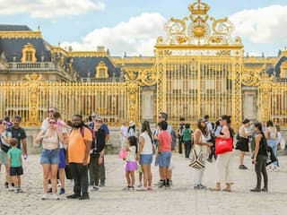 Palace of Versailles & Gardens: Priority Ticket + Guided Tour — gallery 1
