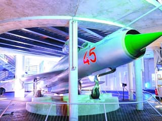 캉: 기념관 티켓 & D-Day 상륙작전 오디오 가이드, Caen Memorial Museum, Normandy