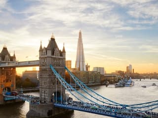 PG Tips Afternoon Tea and Sightseeing Bus Tour — gallery 1