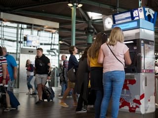 Amsterdam: Train, Tram, Bus, and Metro Travel Ticket — gallery 2