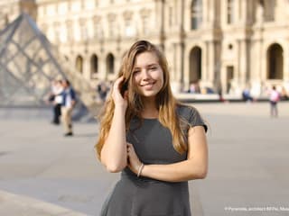 Louvre Museum Professional Photo Shoot — gallery 1