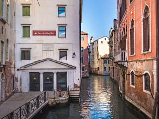 Venice: Rialto Bridge & Offbeat Venice Walking Tour — gallery 2