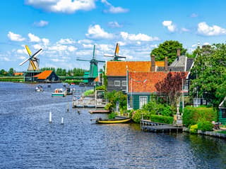 From Amsterdam: Zaanse Schans and Volendam Guided Tour — gallery 1