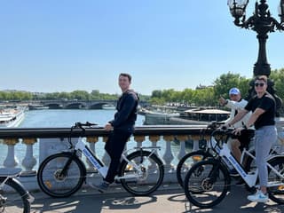 Paris: Afternoon E-Bike Guided Small Group Tour — gallery 2