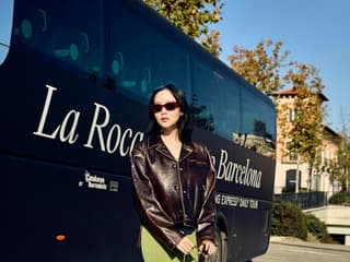 La Roca Village Shopping Express: Roundtrip from Barcelona