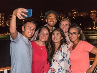 Chicago at Night: River & Lake Sightseeing Cruise by First Lady