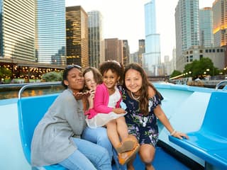 Chicago River & Lake Sightseeing Cruise by First Lady