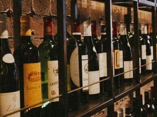 Lisbon: Guided Wine Tasting Experience
