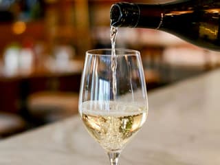 Lisbon: Guided Wine Tasting Experience