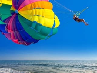 Hurghada: Guided Parasailing Experience + Roundtrip Transfer — gallery 3