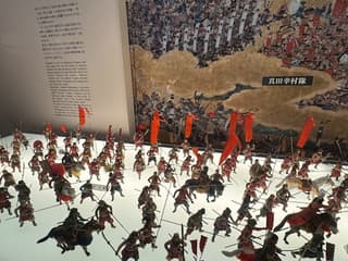 Osaka Castle: Guided Walking Tour — gallery 1
