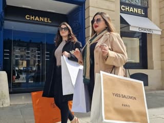 Paris: Guided La Samaritaine Shopping Tour — gallery 1