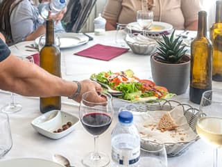 Historic Douro Valley Guided Tour with 1-Hour Pinhão Cruise, Traditional Lunch & Wine Tastings — gallery 3
