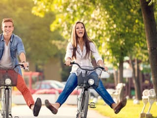 Madrid: Guided Night E-bike Tour