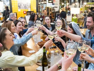 Lisbon: Guided Brunch Tour + Drinks