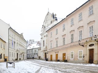 From Vienna: Bratislava Day Trip by Bus & Boat — gallery 3
