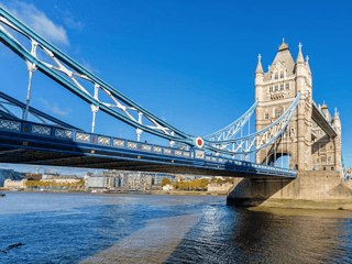 Thames River Lunch Cruise with 2-Course Meal, Coffee & Tea — gallery 1