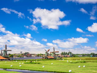 From Amsterdam: Zaanse Schans, Volendam, Edam and Marken Guided Tour — gallery 3