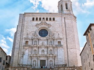 Dalí Museum, Figueres & Girona: Small Group Guided Day Trip from Barcelona — gallery 1