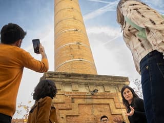 Old Estrella Damm Brewery Guided Tour + Beer Tasting — gallery 3