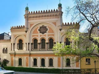 Jewish Quarter Escorted Skip-the-Line Tickets & Optional Audio Guide — gallery 1