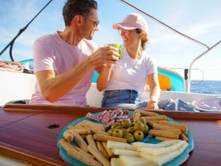 Barcelona: Guided E-bike Tour + Cable Car Ride + Sailing Experience — gallery 3