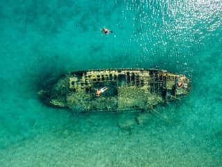 From Split: Blue Lagoon, Shipwreck & Solta Cruise with Lunch — gallery 1