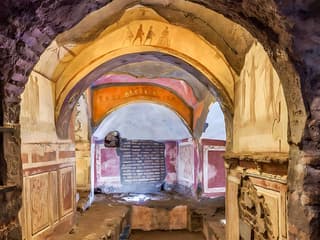 Capuchin Crypt, Christian Catacombs & San Martino ai Monti Tour with Transfers — gallery 2