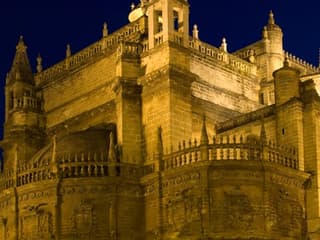 Seville Cathedral: Guided Night Tour with Light & Sound Show — gallery 3