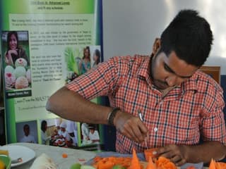 Traditional Thai Fruit and Vegetable Carving Class — gallery 3