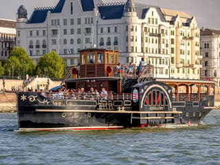 Budapest Danube River Cruise in a Historic Paddle Steamer — gallery 1