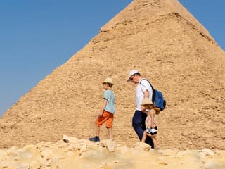 Entrades Salta la Cua al Complex de Gizeh + Accés a la Piràmide de Khufu, Giza Pyramids Ticket office, El Caire