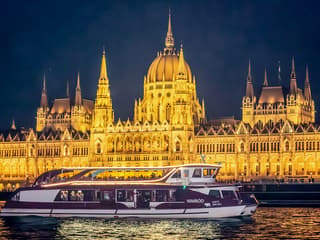 Budapest Evening Danube River Sightseeing Cruise with Unlimited Prosecco — gallery 1