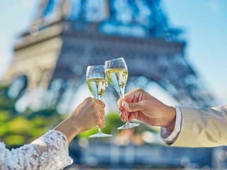 Seine River Cruise from Pont de l'Alma with Sparkling Champagne — gallery 1