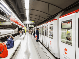 Hola Barcelona: Public Transport Card — gallery 3