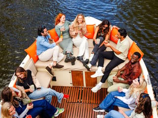 Amsterdam: 1-Hour Canal Cruise with Unlimited Drinks Option — gallery 3