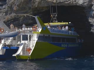 Cap Norfeu: 2.5-Hr Glass Bottom Boat Tour from Roses or Santa Margarita — gallery 2